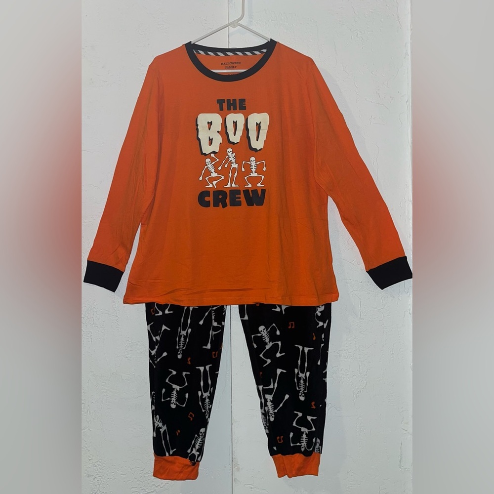 Women’s Halloween Boo Crew Pajamas 2 Piece Set